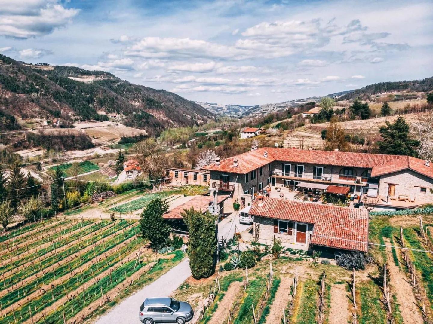 Agriturismo Tenuta San Giuseppe Коссано-Бельбо Экстерьер фото