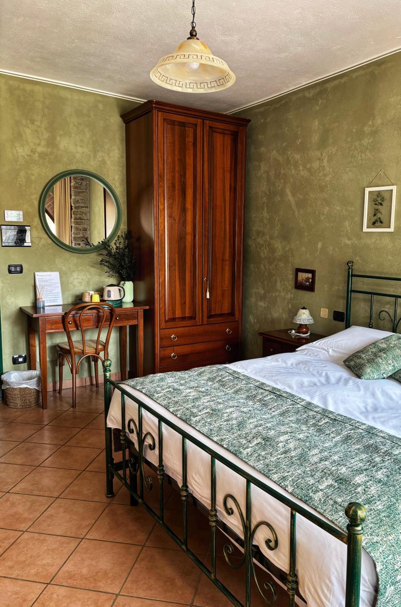 Agriturismo Tenuta San Giuseppe Коссано-Бельбо Экстерьер фото