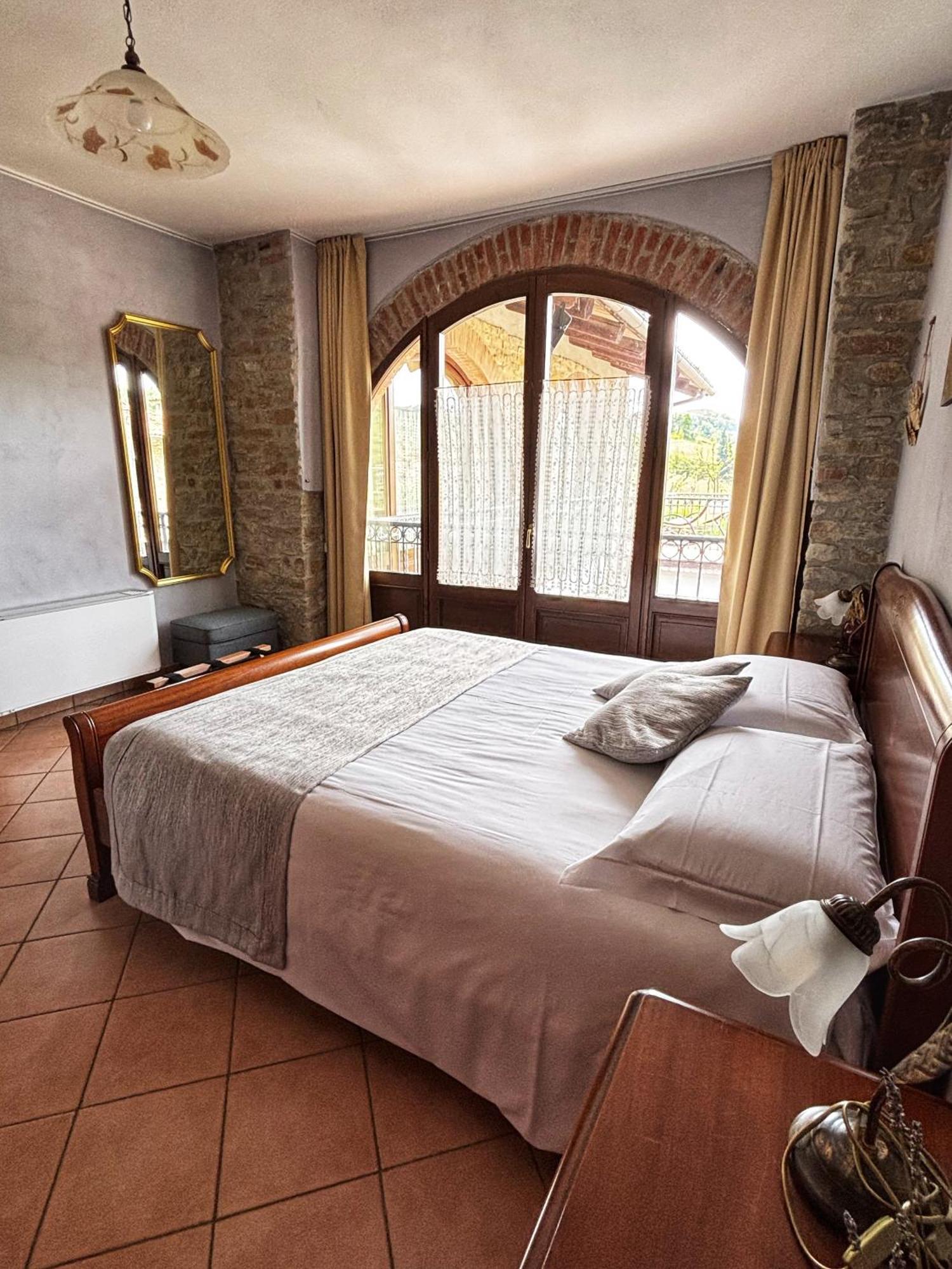 Agriturismo Tenuta San Giuseppe Коссано-Бельбо Экстерьер фото
