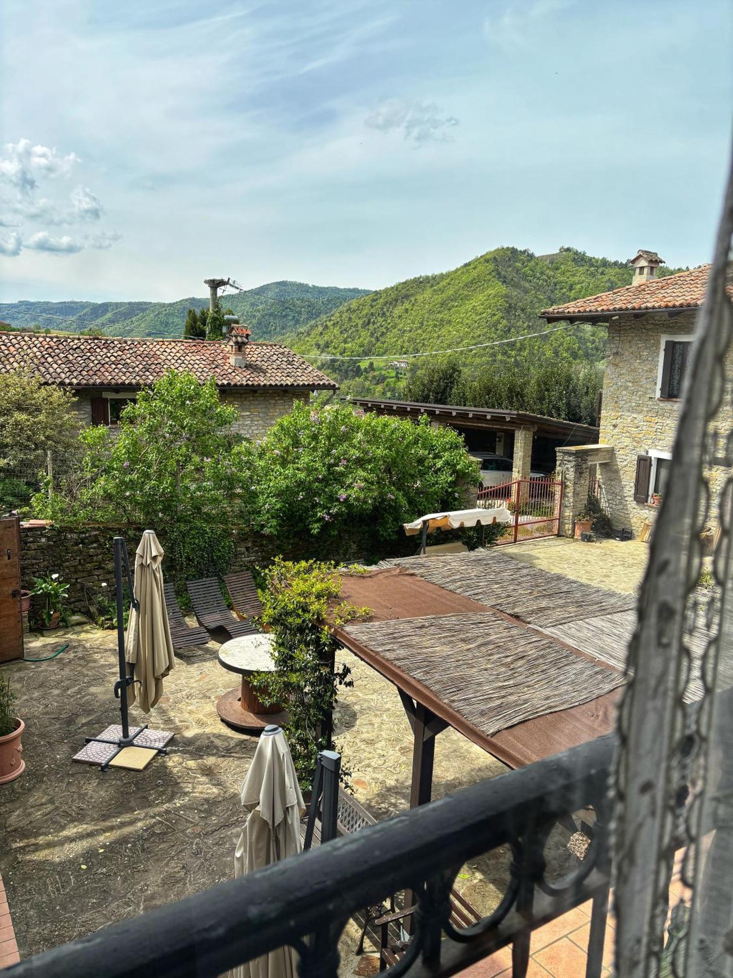 Agriturismo Tenuta San Giuseppe Коссано-Бельбо Экстерьер фото