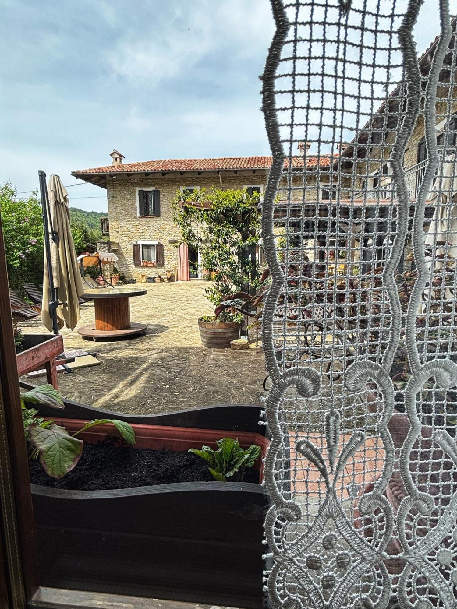 Agriturismo Tenuta San Giuseppe Коссано-Бельбо Экстерьер фото